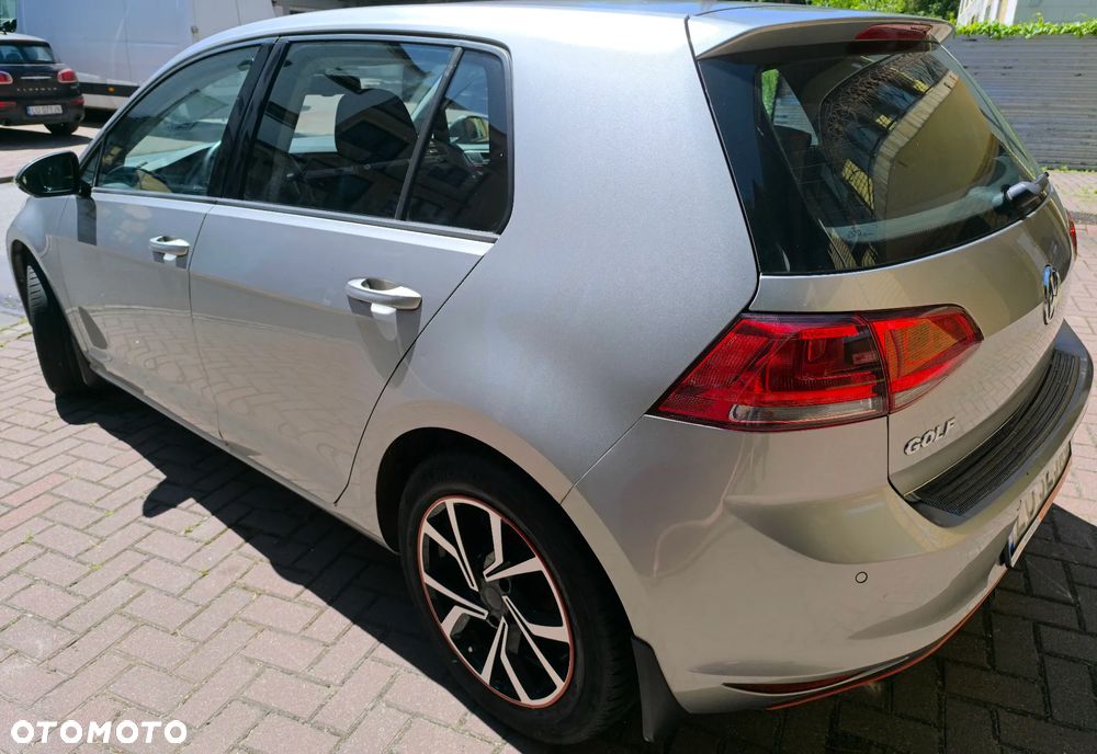 Volkswagen Golf 1.6 TDI BMT Comfortline - 4