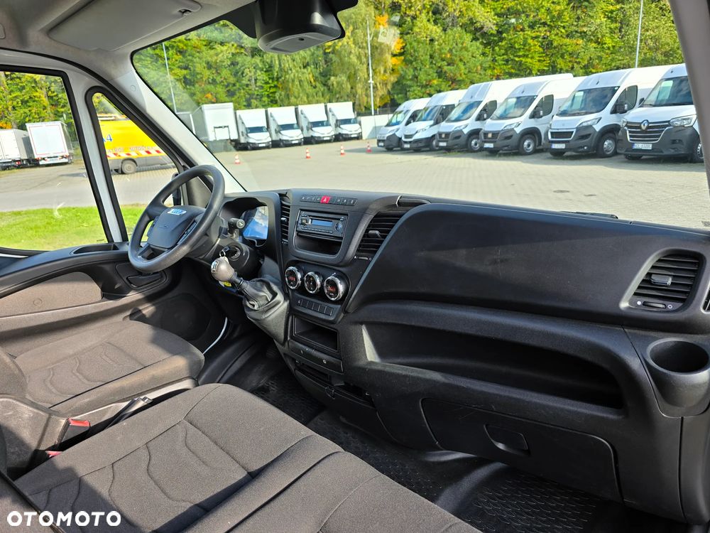 Iveco DAILY 35S15 Furgon L3H2 - 16