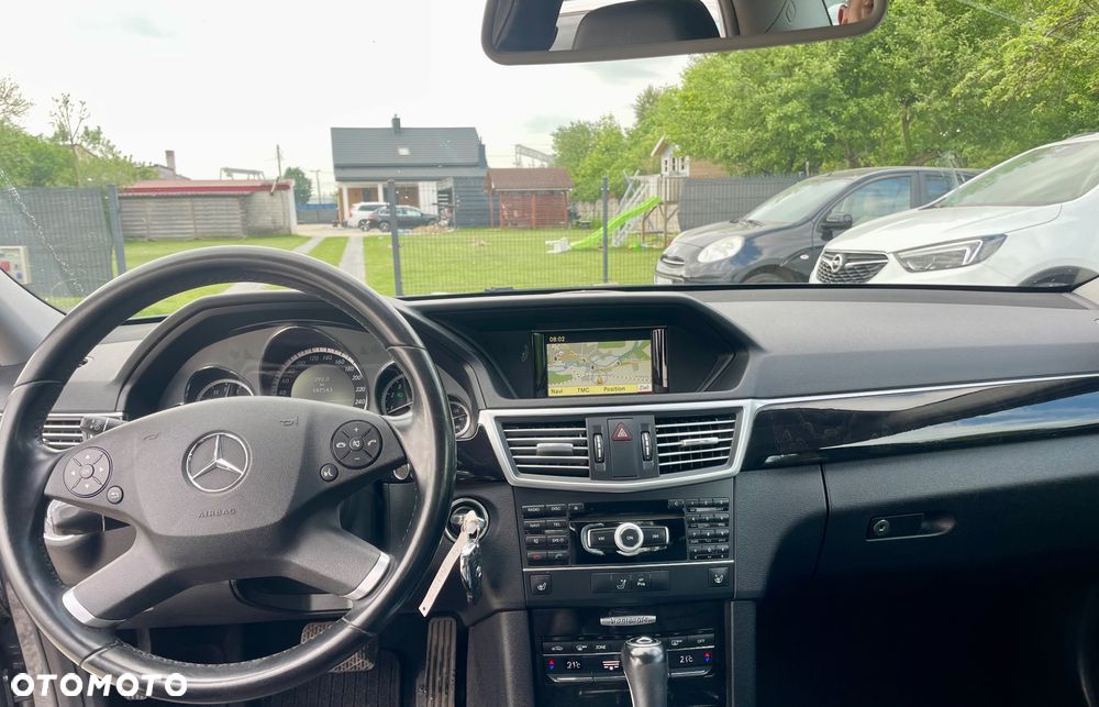 Mercedes-Benz Klasa E ver-200-kompressor-avantgarde - 3
