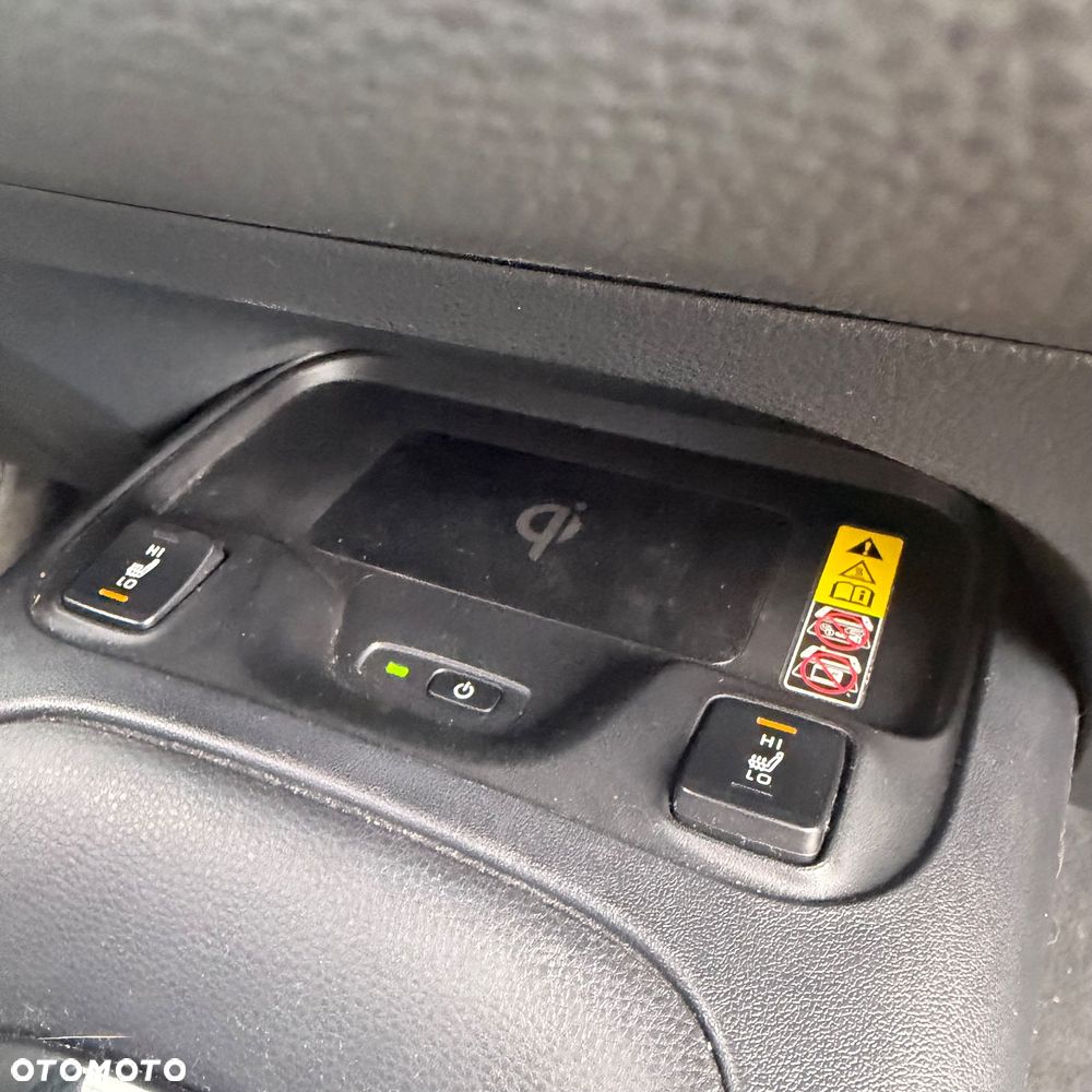 Toyota Corolla 1.8 Hybrid Comfort - 20