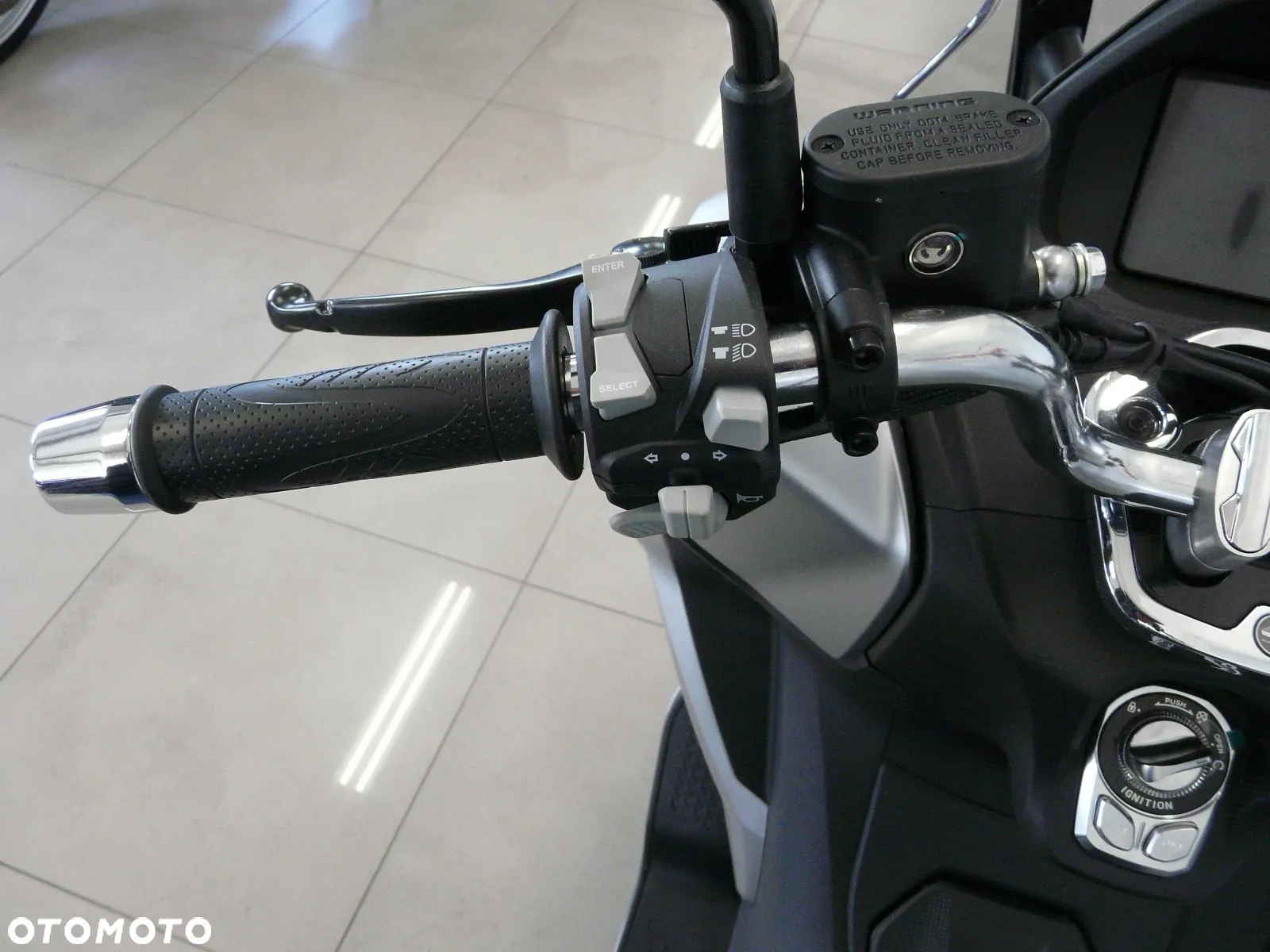 QJMOTOR MTX 125 - 23