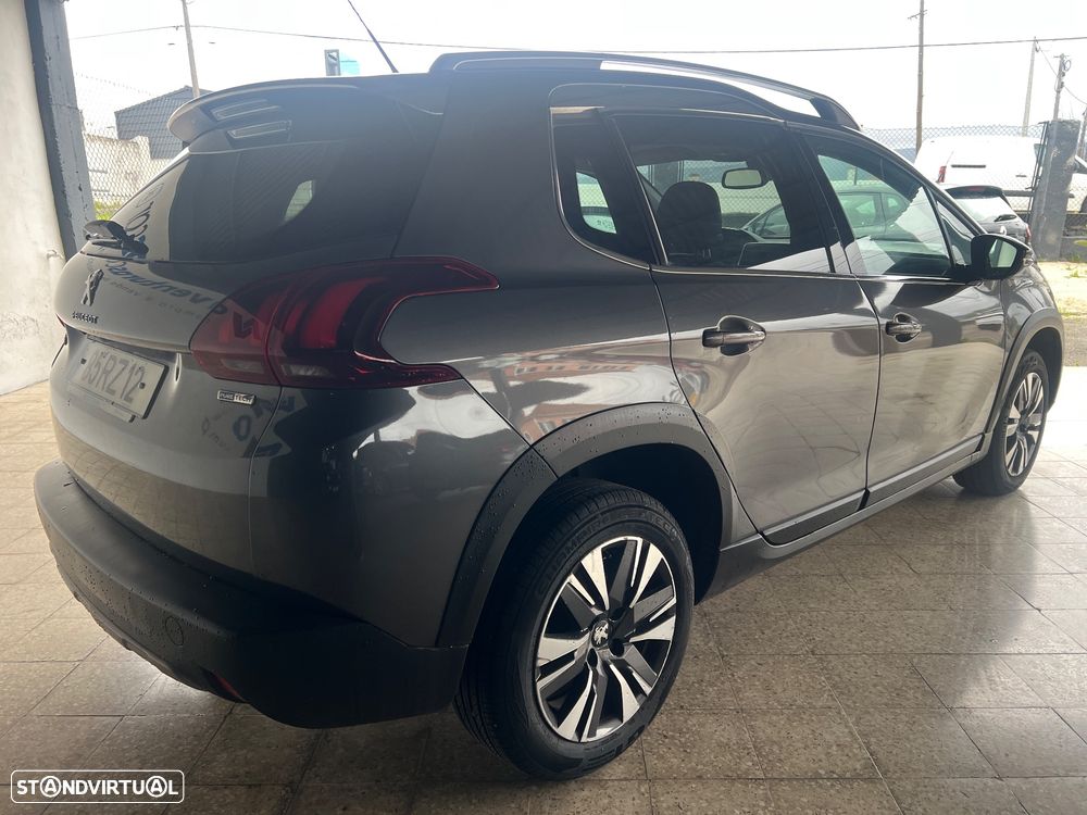Peugeot 2008 1.2 PureTech Allure - 28