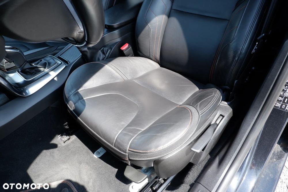 Volvo V40 D2 Powershift Ocean Race - 28