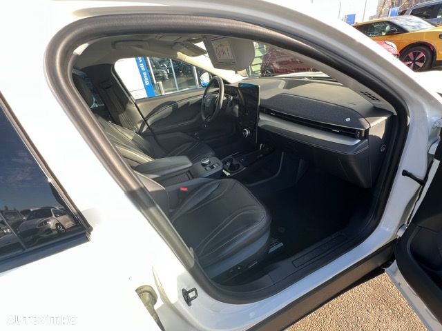 Ford Mustang Mach-E RWD Standard Range 198 kW Base - 23