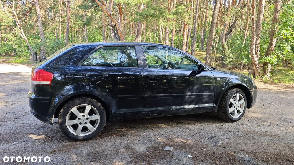 Audi A3 3-drzwiowe 2.0T FSI Quattro Ambiente - 4