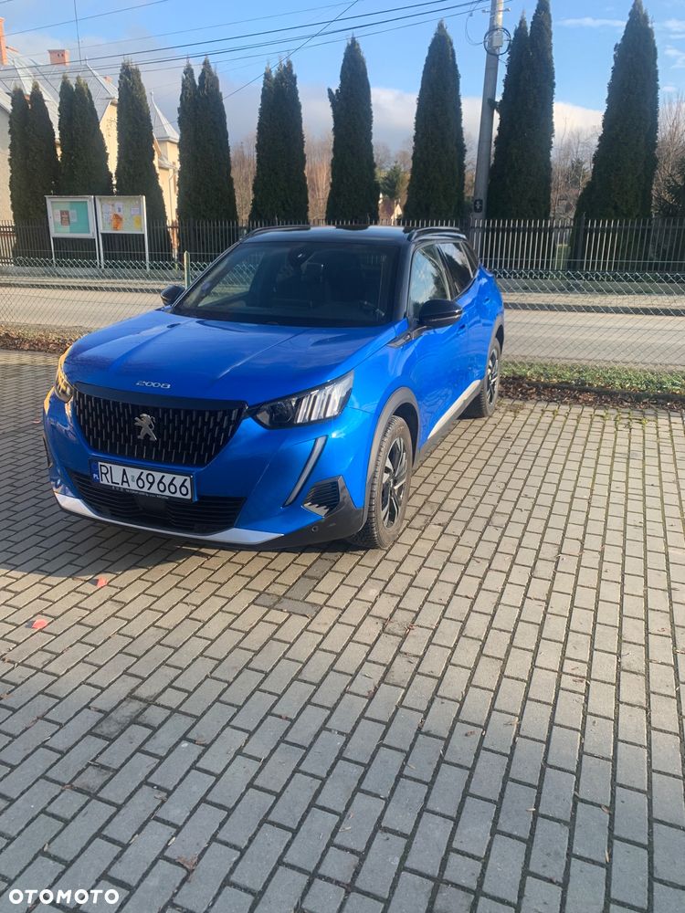 Peugeot 2008 PureTech 130 EAT8 GT - 2