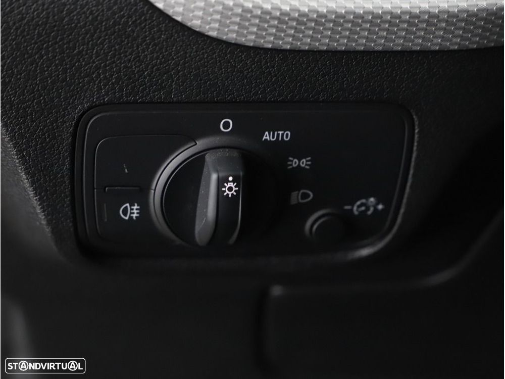 Audi Q2 30 TFSI Advanced - 23