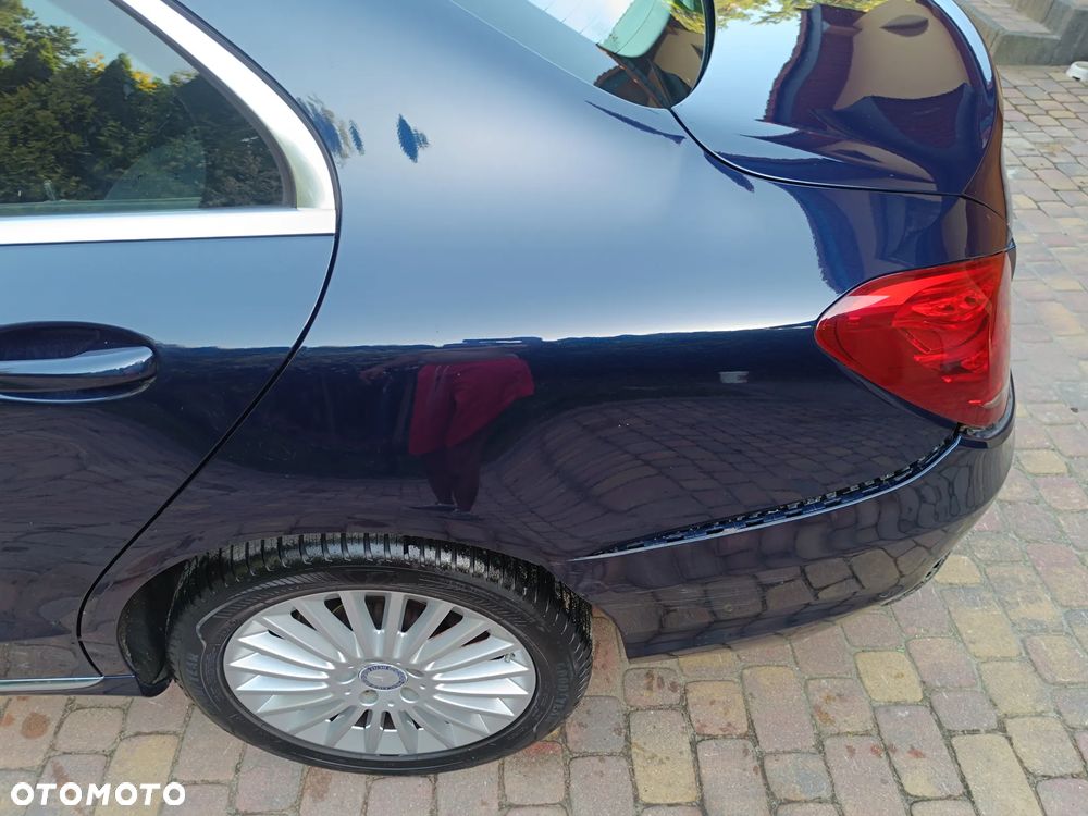 Mercedes-Benz Klasa C 180 7G-TRONIC Exclusive - 15