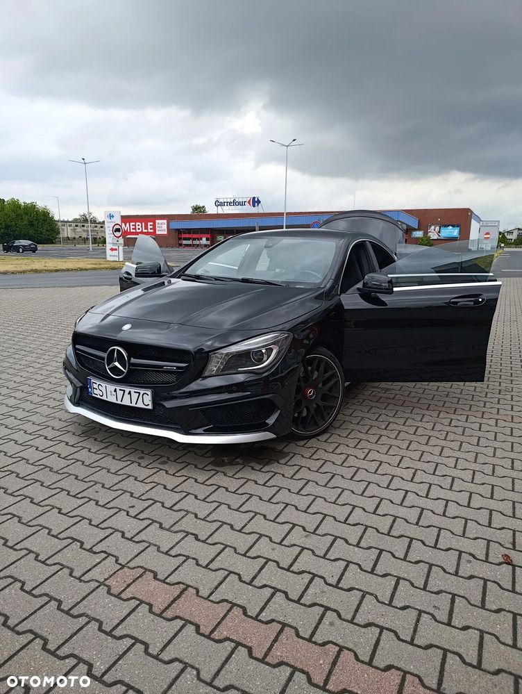 Mercedes-Benz CLA AMG 45 4Matic 7G-DCT - 24