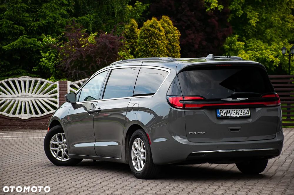 Chrysler Pacifica - 9