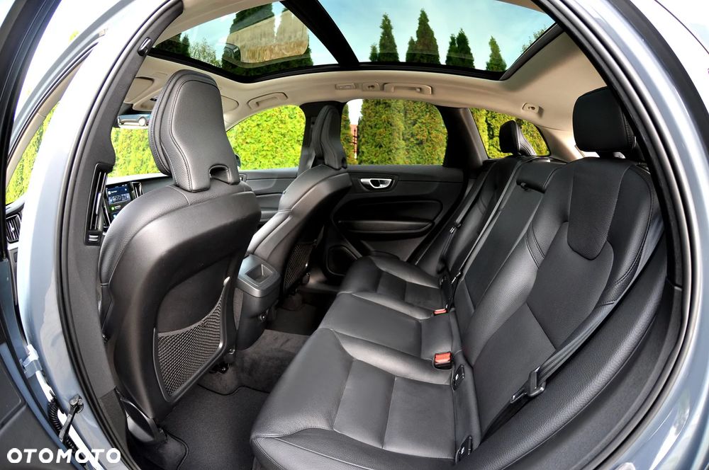 Volvo XC 60 B4 D Geartronic RDesign - 22
