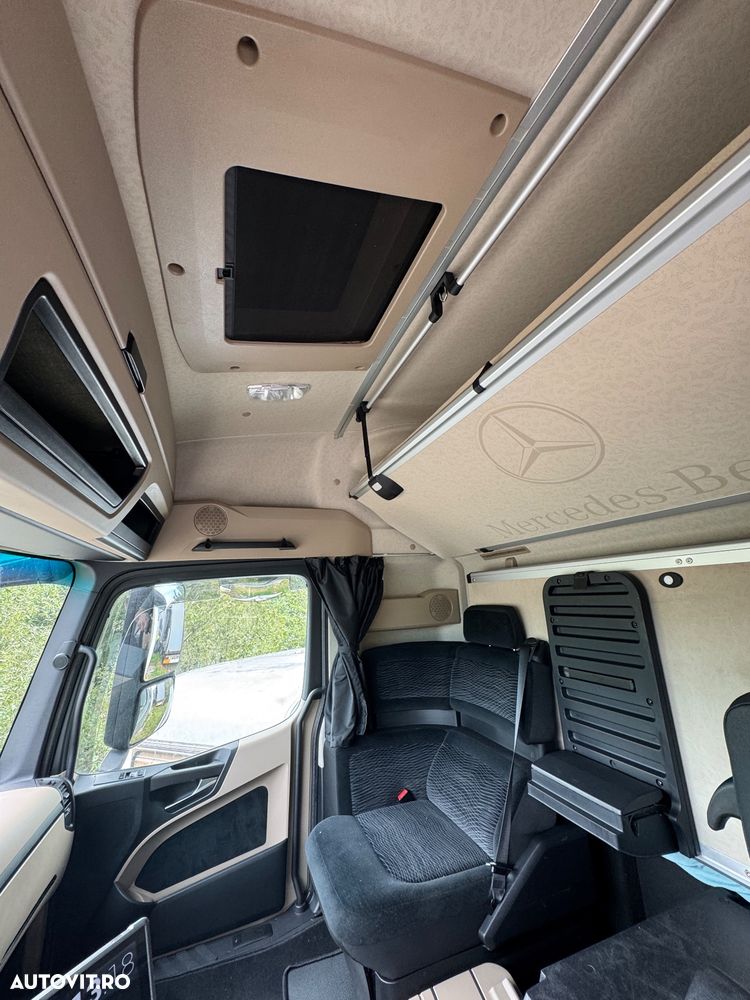 Mercedes-Benz Actros - 10