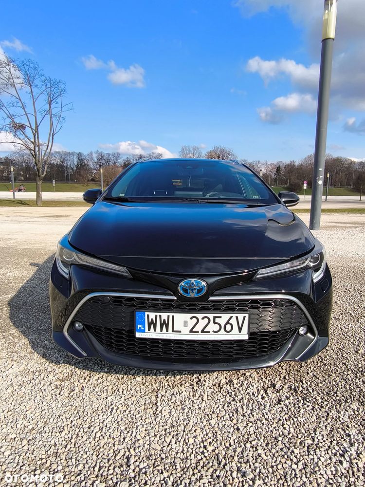 Toyota Corolla 2.0 Hybrid Executive - 16