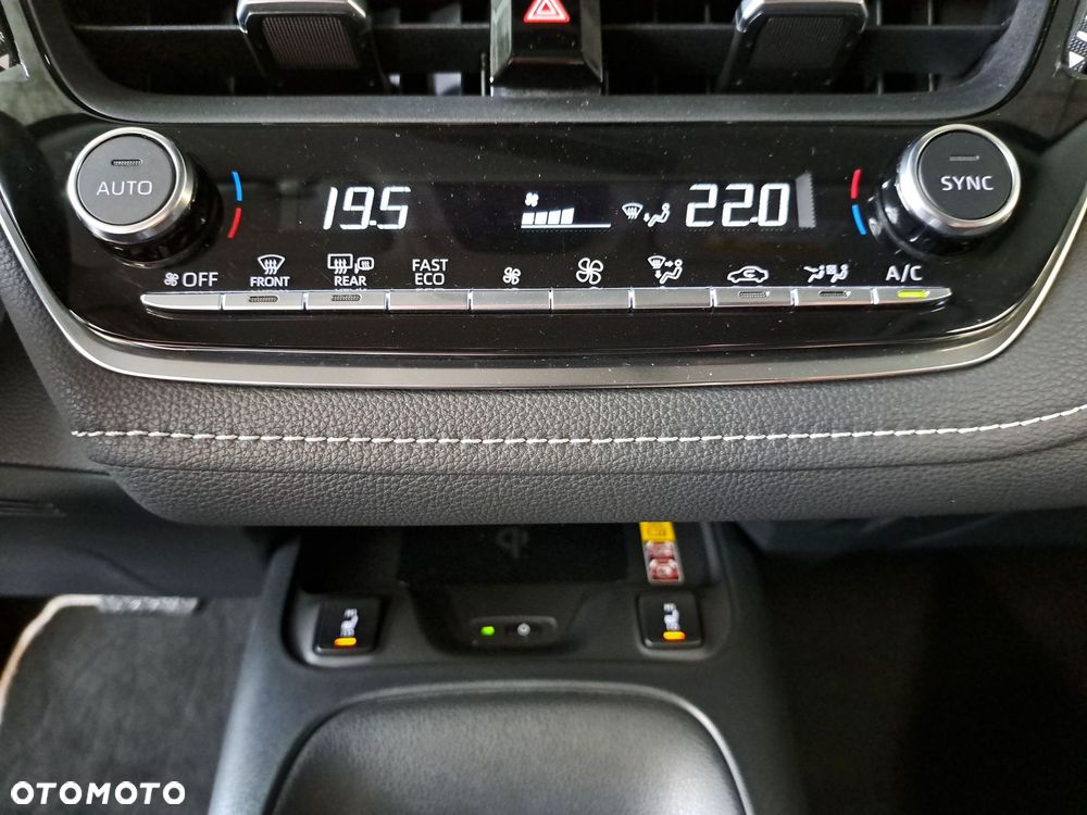 Toyota Corolla 1.8 Hybrid Comfort - 27