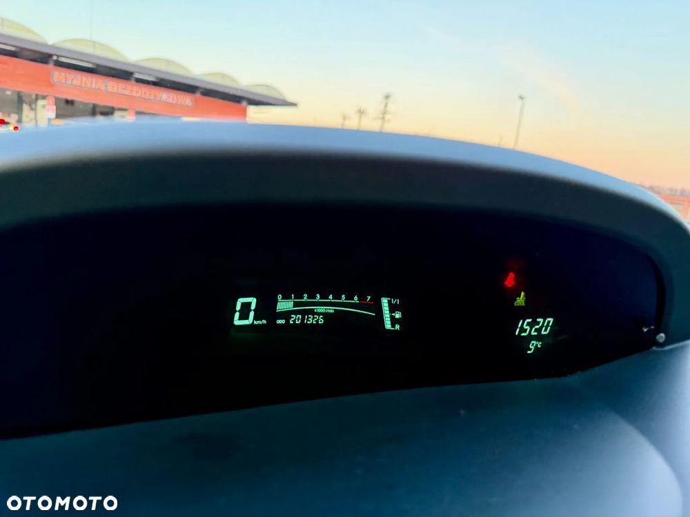 Toyota Yaris 1.0 Terra A/C - 12