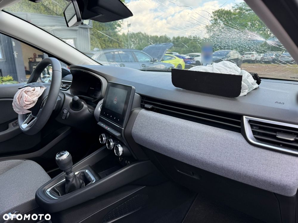 Mitsubishi Colt 1.0T Invite - 16