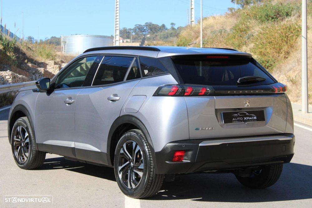 Peugeot e-2008 Allure Pack - 4