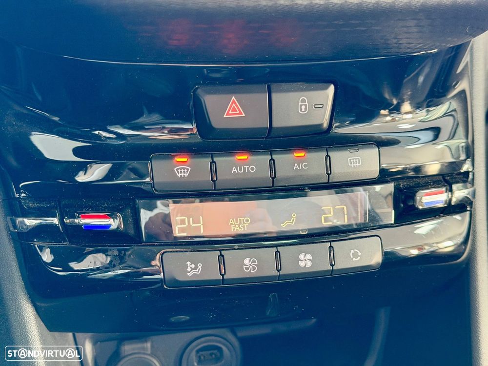 Peugeot 2008 1.2 PureTech Crossway - 28