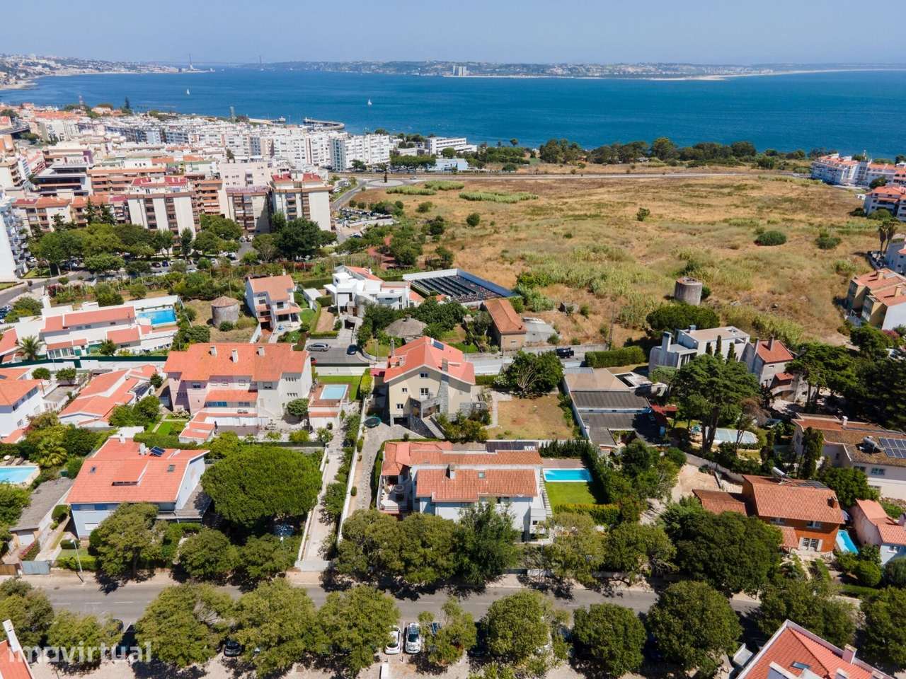 Andar de Moradia Espectacular em Sto Amaro de Oeiras - Grande imagem: 4/40