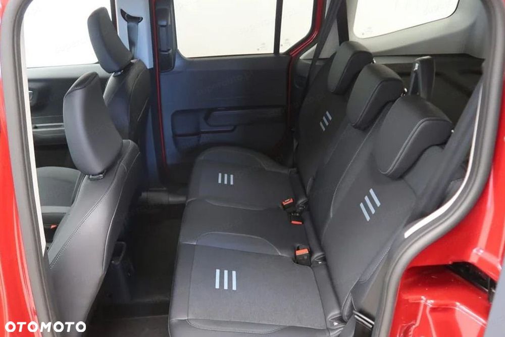 Ford Tourneo Courier - 14
