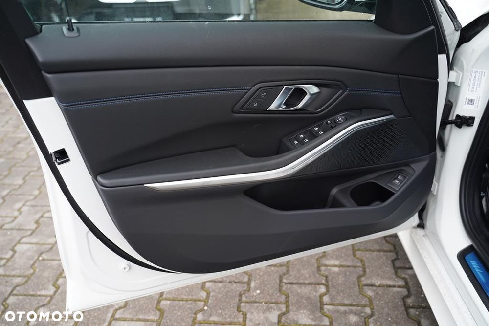 BMW Seria 3 320d mHEV M Sport sport - 9