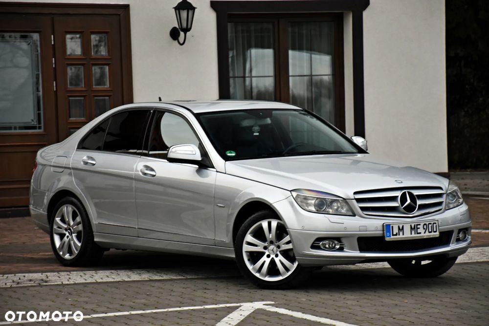 Mercedes-Benz Klasa C 200 7G-TRONIC Avantgarde Edition - 4