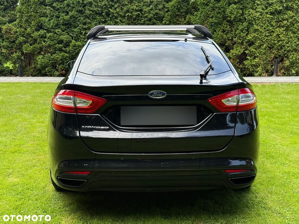 Ford Mondeo 2.0 EcoBoost Titanium - 3