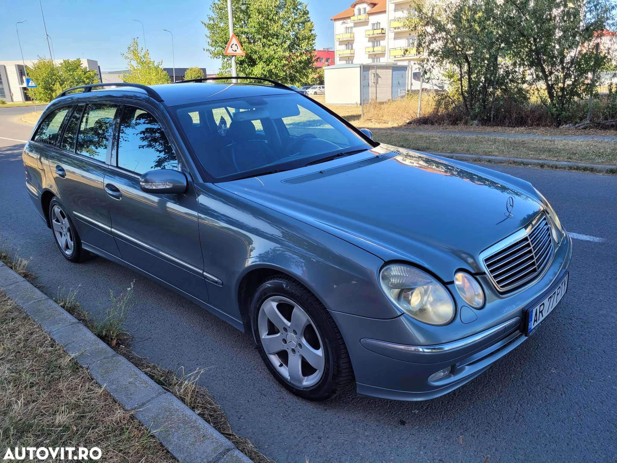 Mercedes-Benz E 220 T CDI Avantgarde - 3