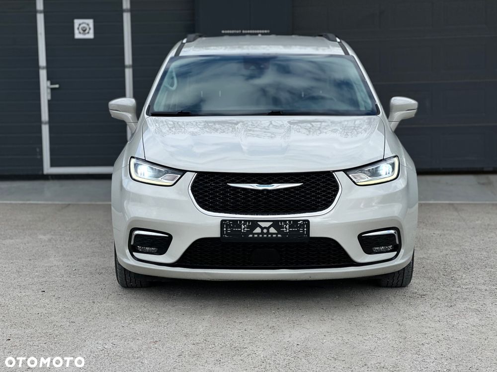 Chrysler Pacifica - 7