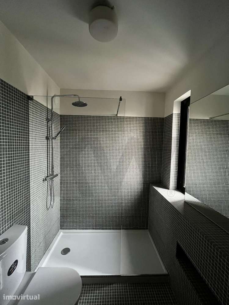 Apartamento T3 renovado para arrendamento nos Pinhais da Foz - Grande imagem: 5/22