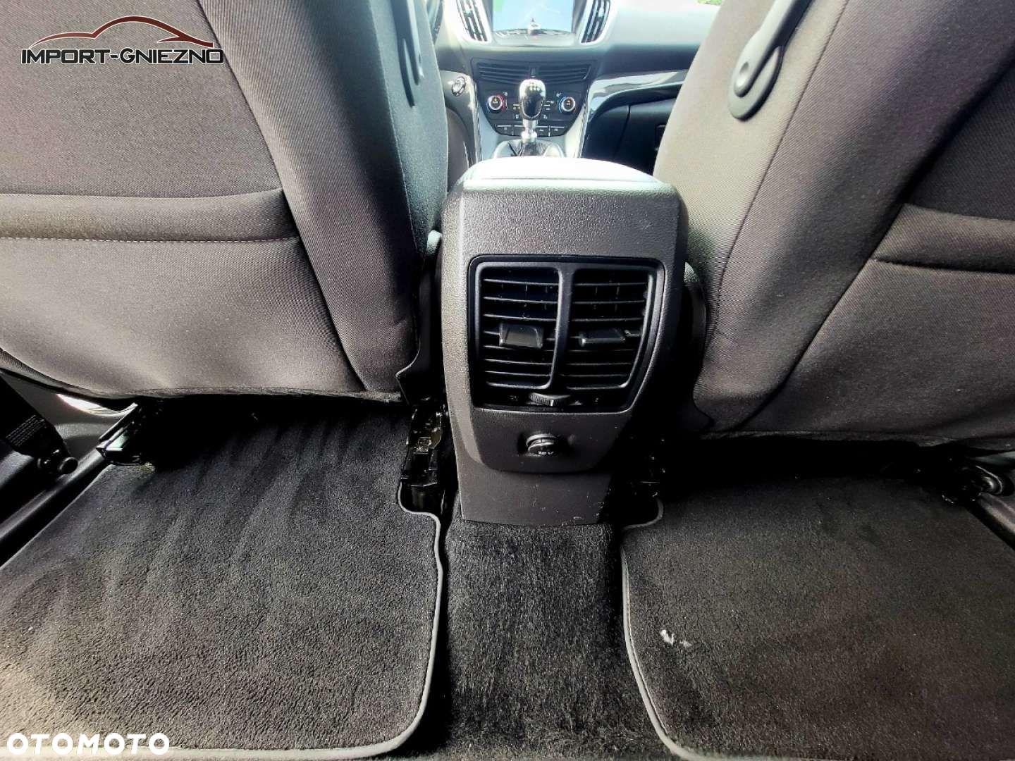 Ford Grand C-MAX - 14