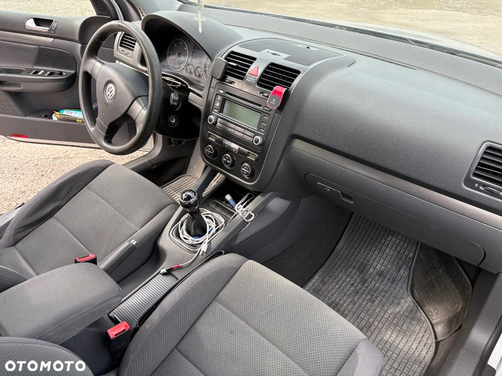 Volkswagen Golf 1.9 TDI DPF Trendline - 9