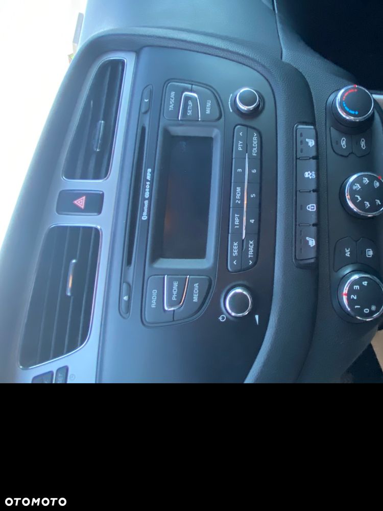 Kia Ceed 1.6 CRDi 128 ISG Spirit - 9