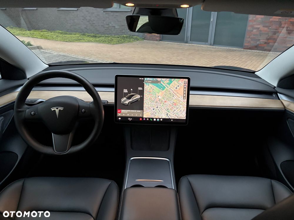 Tesla Model 3 Standard Range Plus - 17