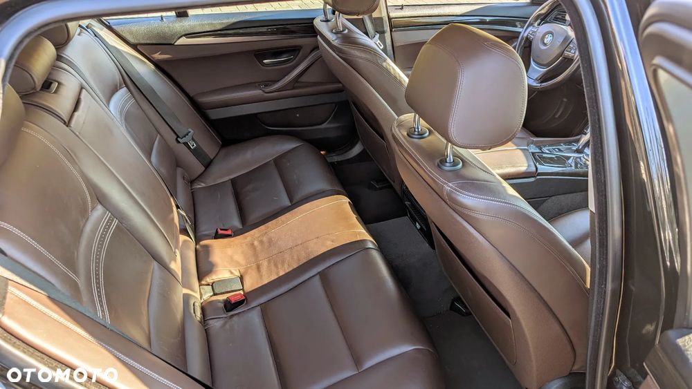 BMW Seria 5 520d Touring Luxury Line - 21