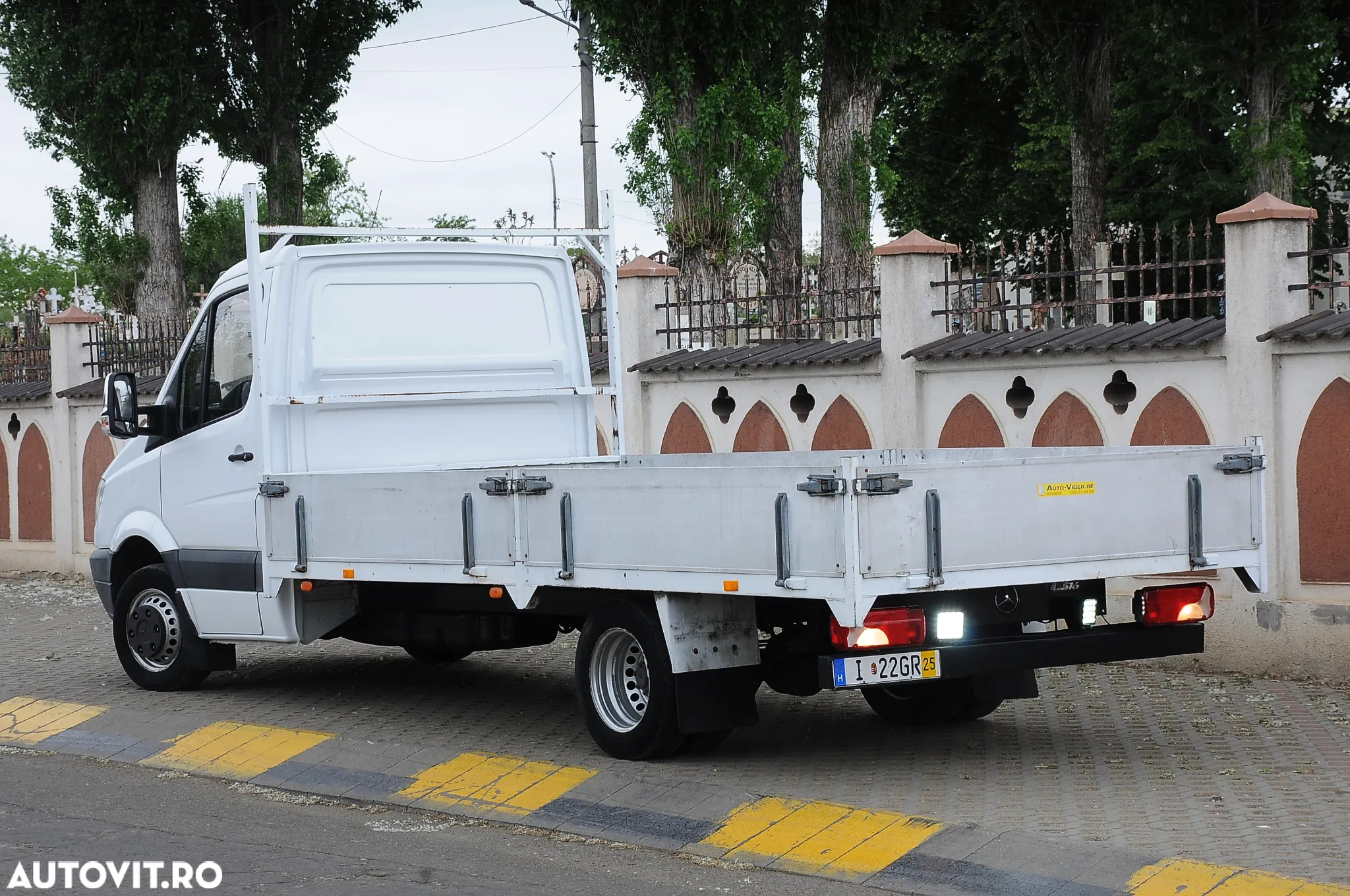 Mercedes-Benz Sprinter - 4