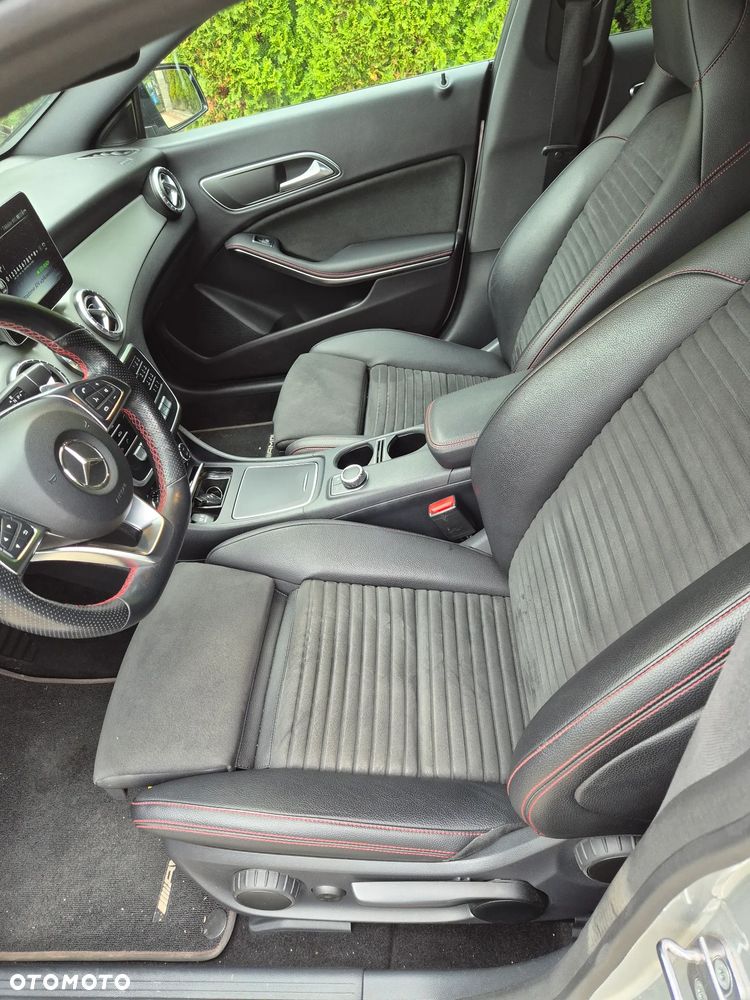 Mercedes-Benz CLA 180 7G-DCT AMG Line - 33