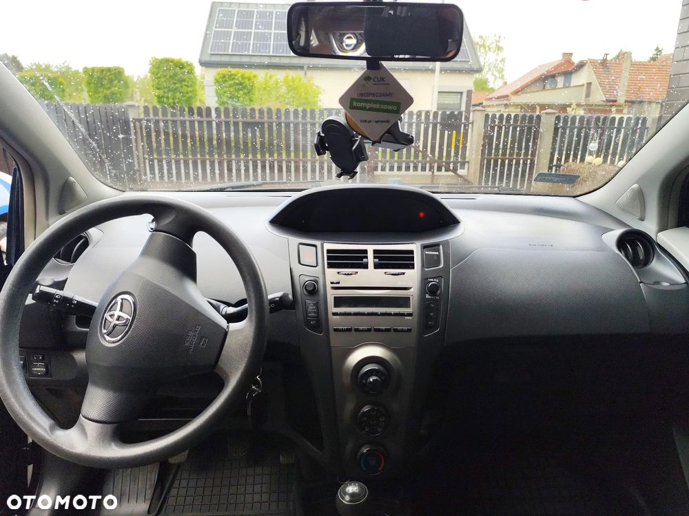 Toyota Yaris - 15