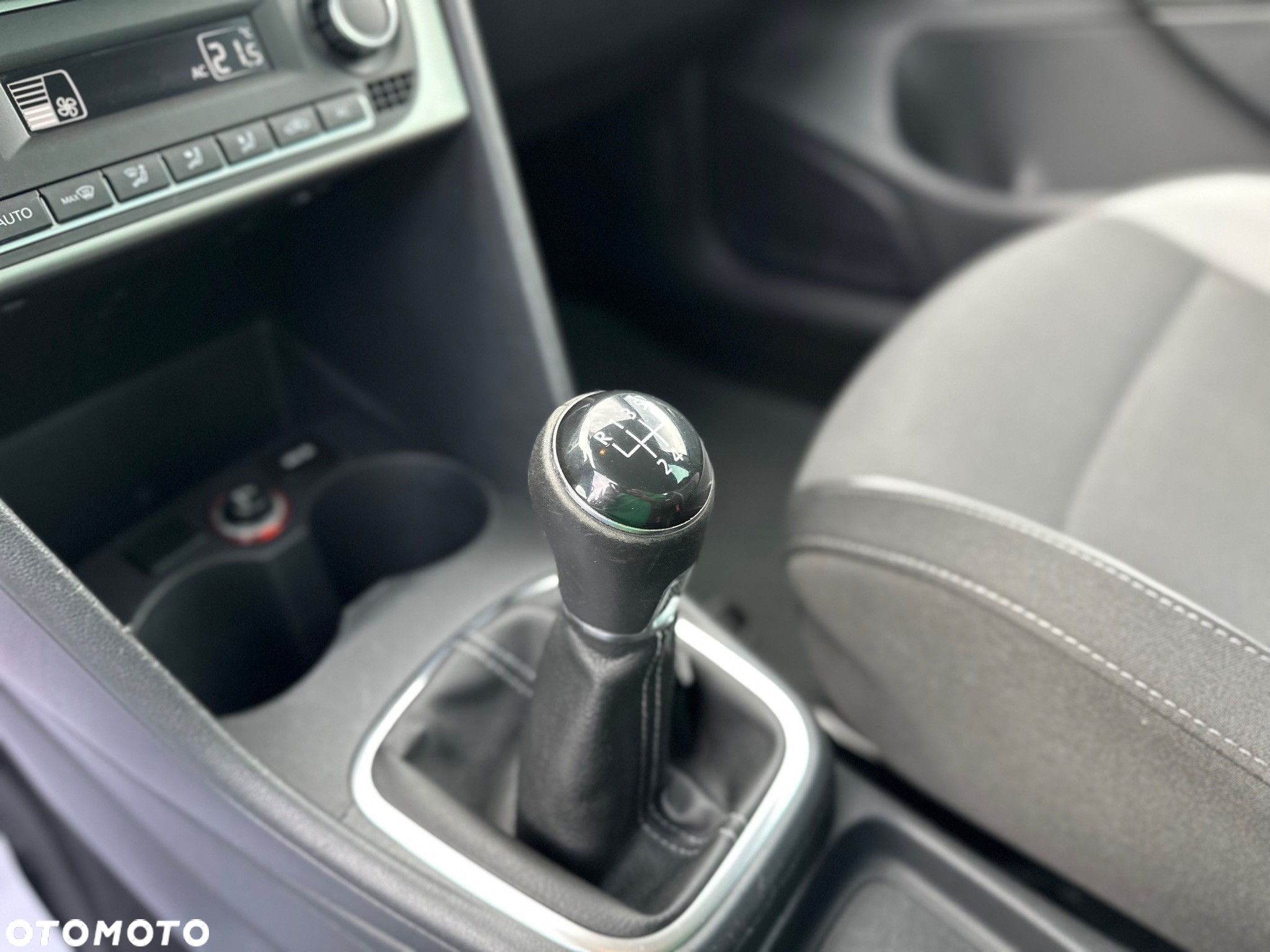 Volkswagen Polo - 30