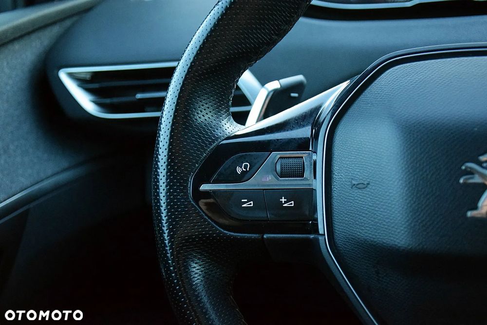 Peugeot 5008 1.6 PureTech GT Line S&S EAT8 - 28