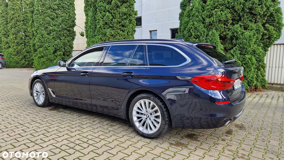 BMW Seria 5 520d xDrive Luxury Line sport - 18