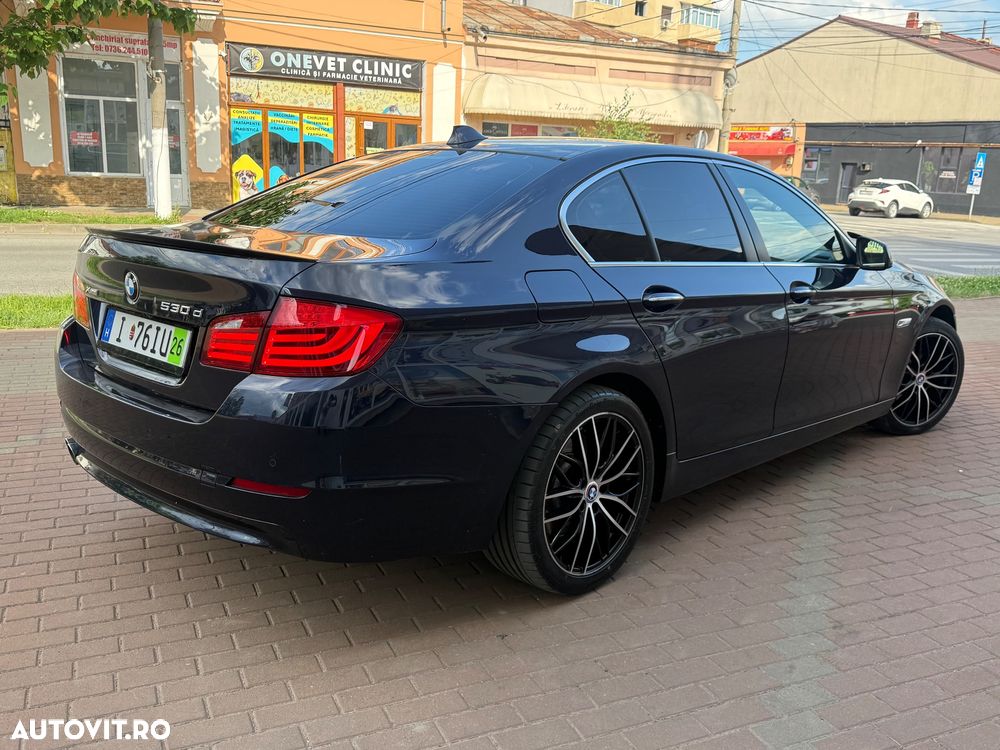 BMW Seria 5 530d xDrive Aut. - 9