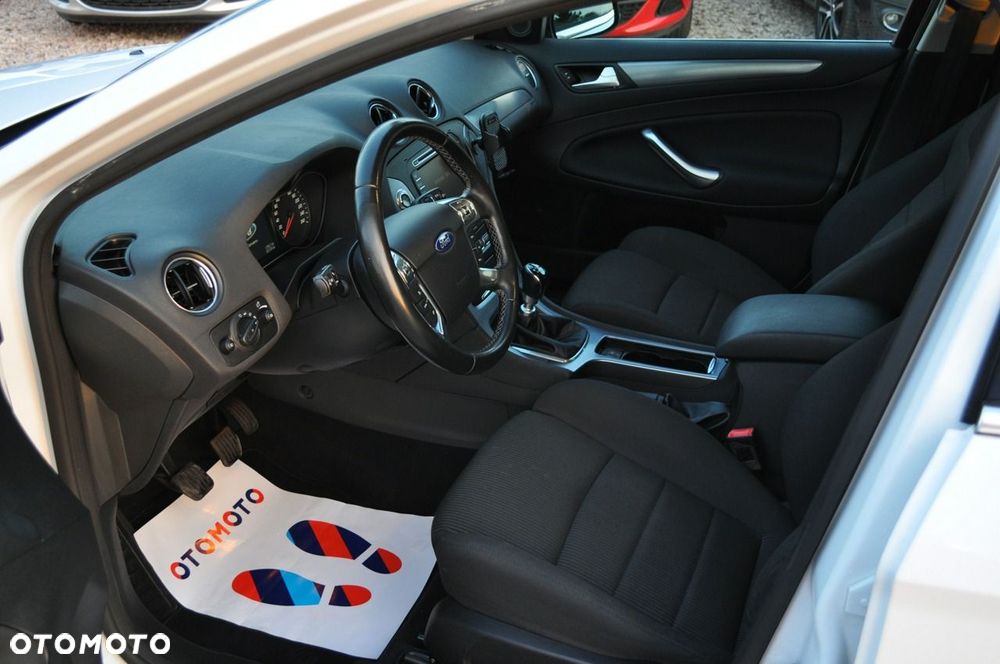 Ford Mondeo 2.0 TDCi Titanium - 17