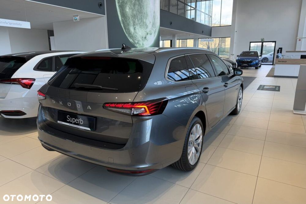 Skoda Superb 2.0 TDI SCR Drive DSG - 7