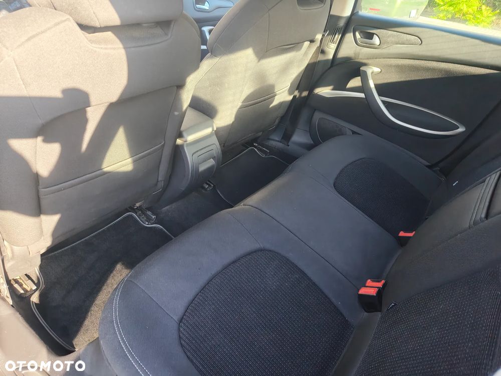 Citroën C5 2.0 HDi Dynamique - 6