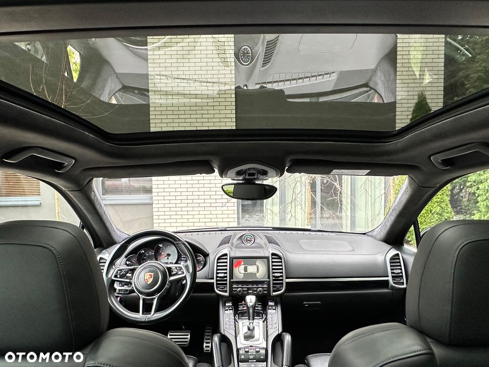 Porsche Cayenne S - 20