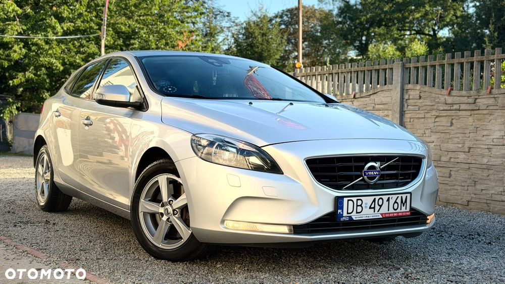 Volvo V40 - 23