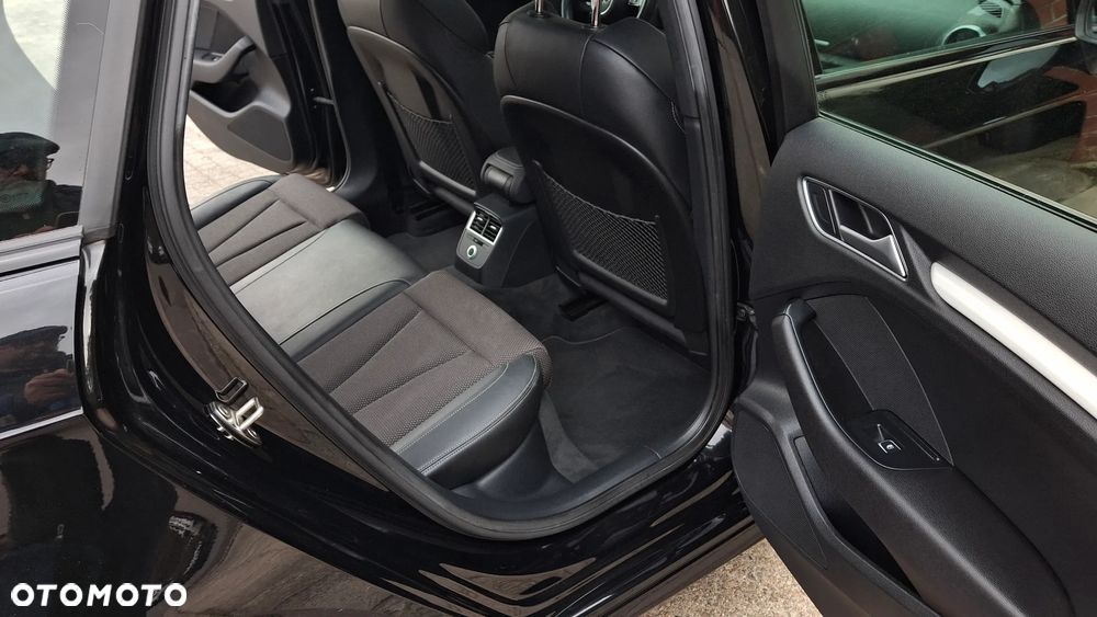 Audi A3 Sportback 2.0 TDI S tronic S line Sportpaket - 30