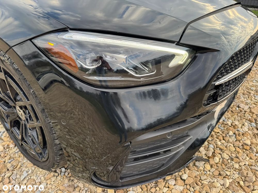 Mercedes-Benz Klasa C 300 4Matic 9G-TRONIC AMG Line - 35