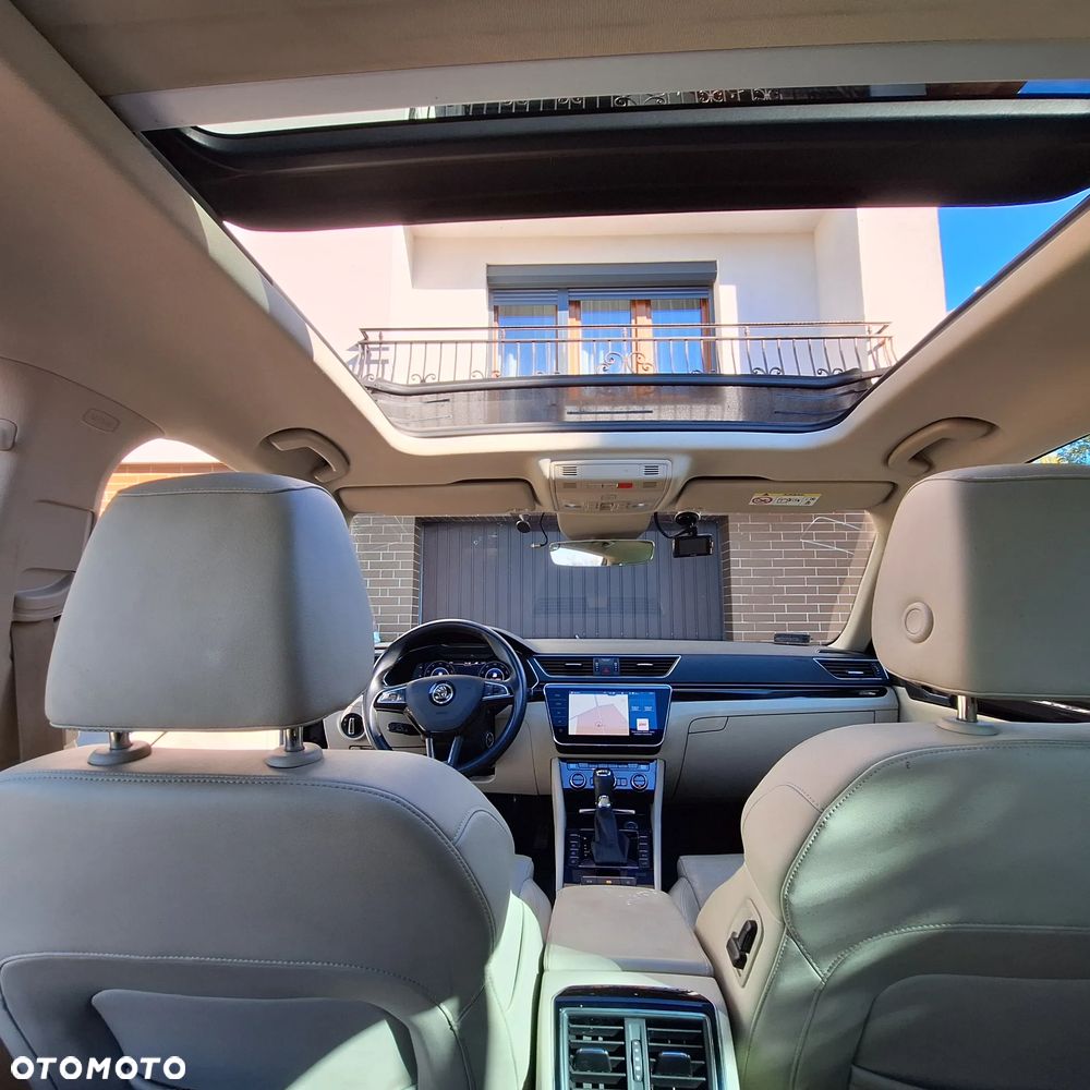 Skoda Superb 2.0 TSI 4x4 L&K DSG - 12